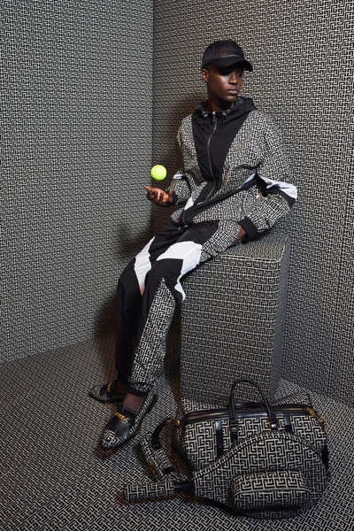 Look 24